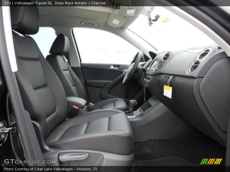 Deep Black Metallic / Charcoal 2011 Volkswagen Tiguan SE
