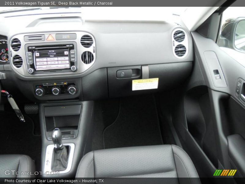 Deep Black Metallic / Charcoal 2011 Volkswagen Tiguan SE