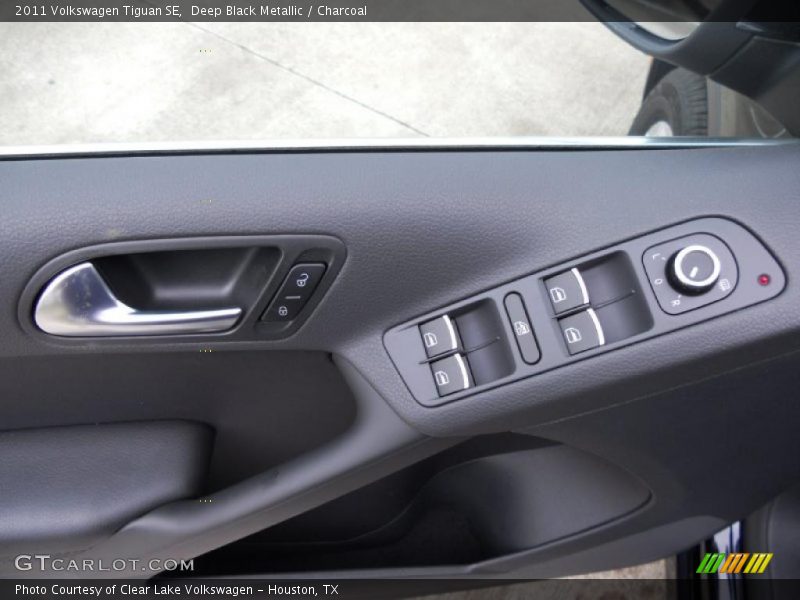 Deep Black Metallic / Charcoal 2011 Volkswagen Tiguan SE