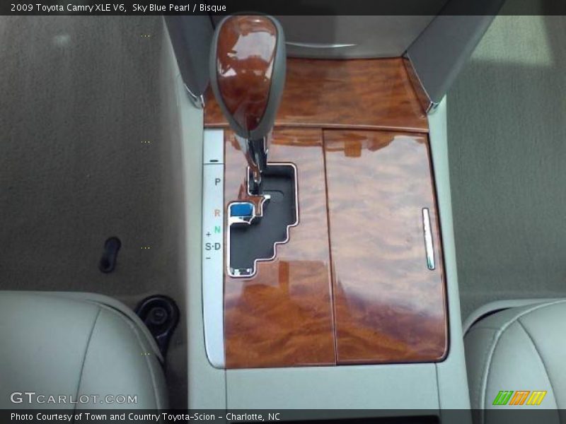 Sky Blue Pearl / Bisque 2009 Toyota Camry XLE V6