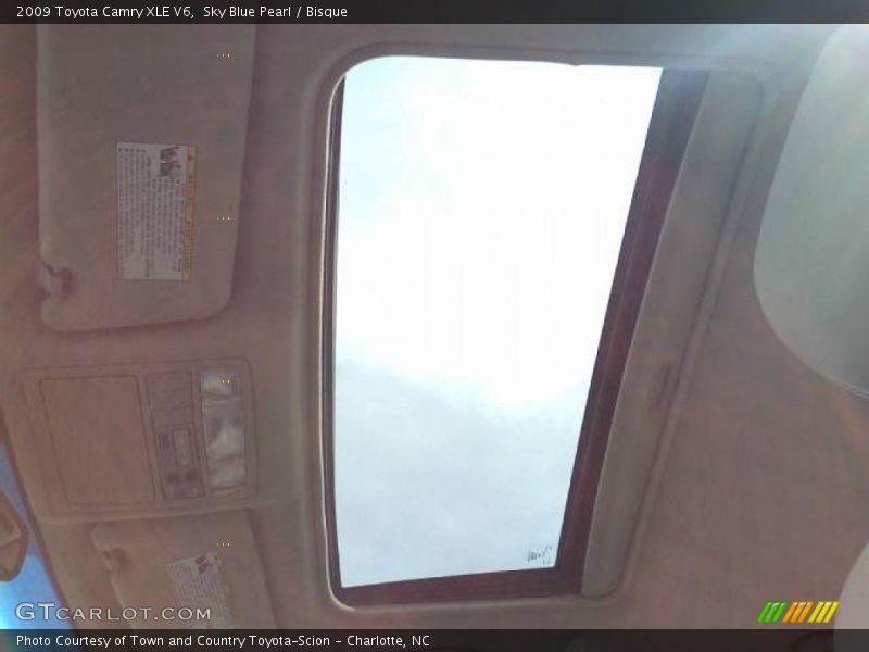 Sky Blue Pearl / Bisque 2009 Toyota Camry XLE V6