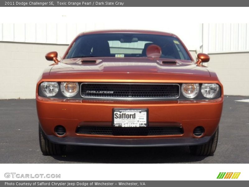 Toxic Orange Pearl / Dark Slate Gray 2011 Dodge Challenger SE