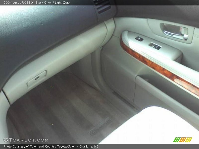 Black Onyx / Light Gray 2004 Lexus RX 330