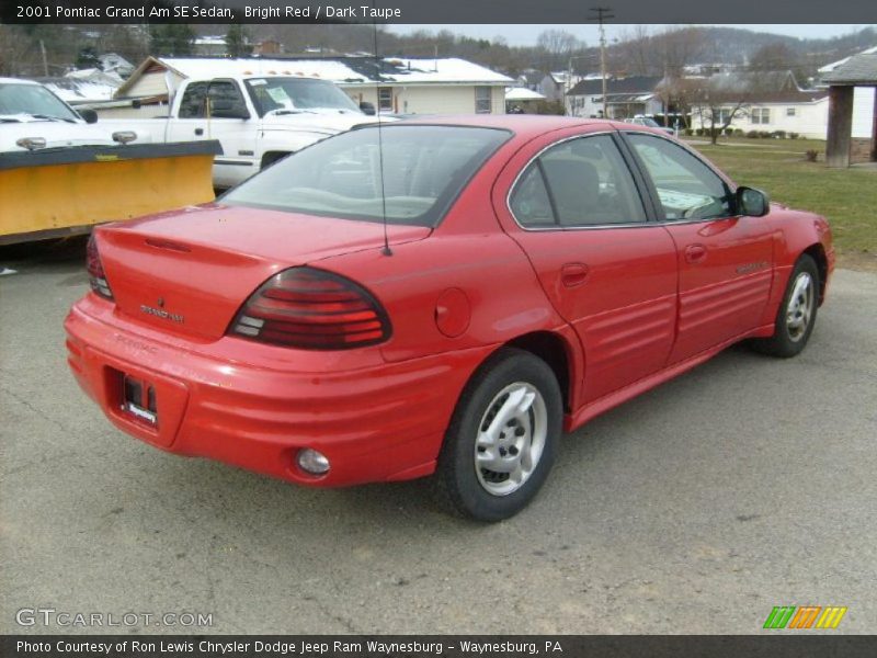 Bright Red / Dark Taupe 2001 Pontiac Grand Am SE Sedan
