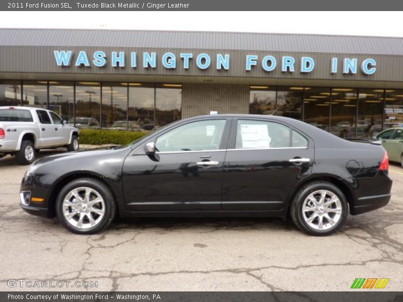 Tuxedo Black Metallic / Ginger Leather 2011 Ford Fusion SEL
