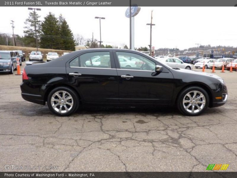 Tuxedo Black Metallic / Ginger Leather 2011 Ford Fusion SEL