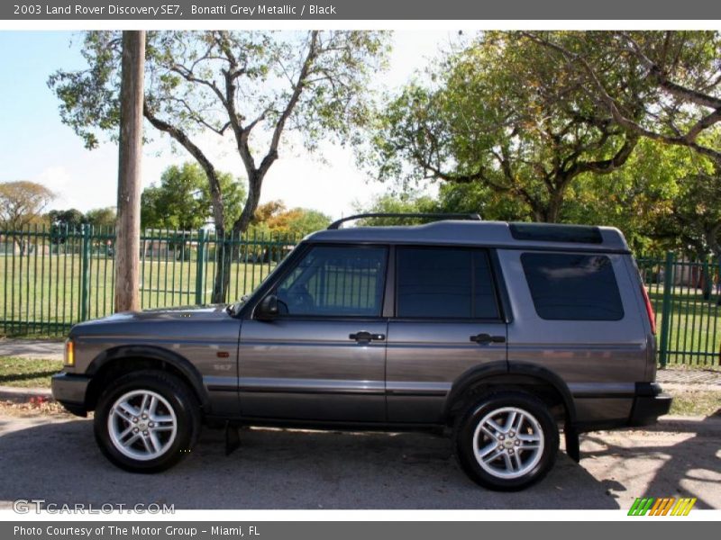 Bonatti Grey Metallic / Black 2003 Land Rover Discovery SE7