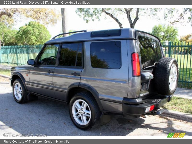 Bonatti Grey Metallic / Black 2003 Land Rover Discovery SE7