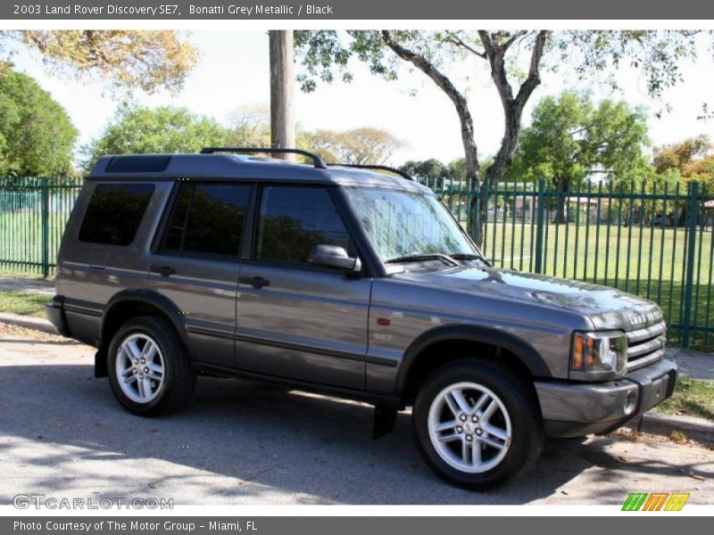 Bonatti Grey Metallic / Black 2003 Land Rover Discovery SE7