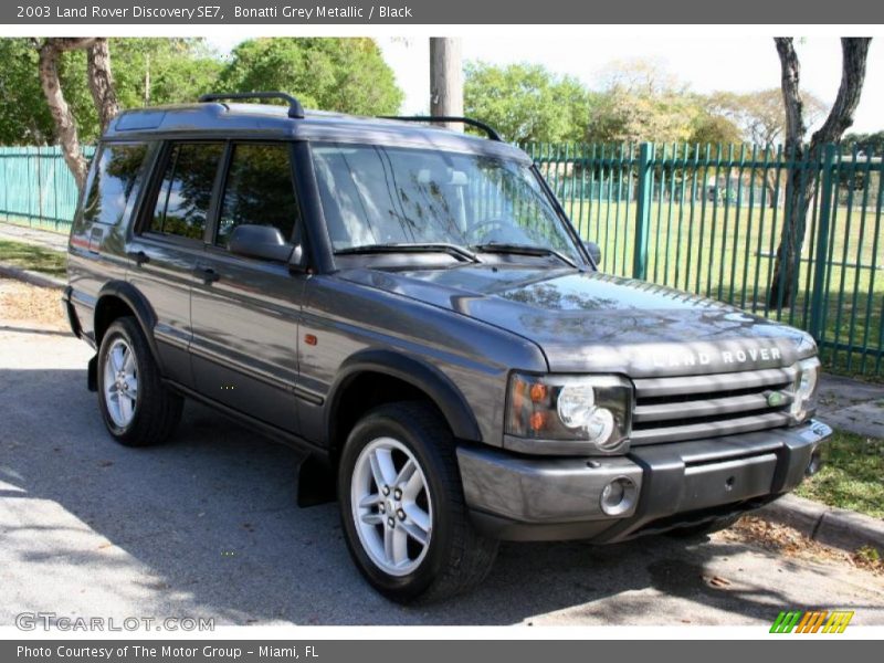 Bonatti Grey Metallic / Black 2003 Land Rover Discovery SE7