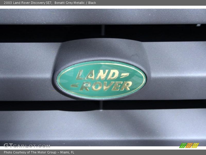 Bonatti Grey Metallic / Black 2003 Land Rover Discovery SE7