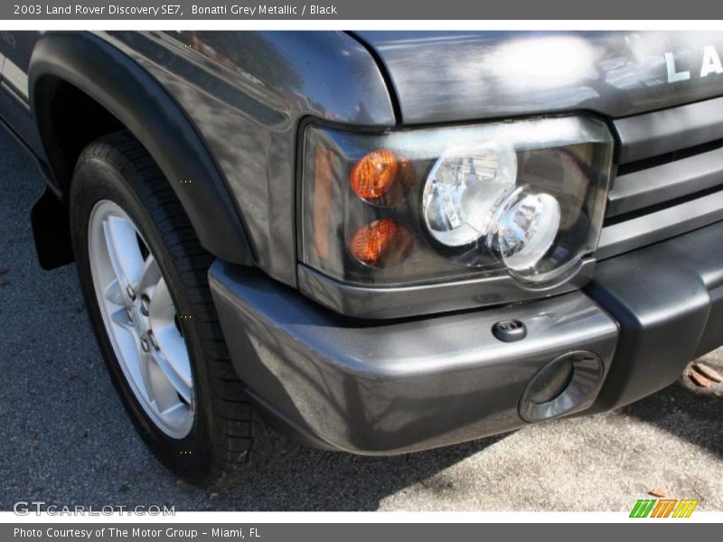 Bonatti Grey Metallic / Black 2003 Land Rover Discovery SE7