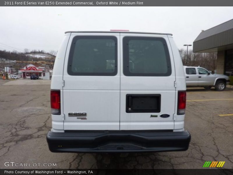 Oxford White / Medium Flint 2011 Ford E Series Van E250 Extended Commercial