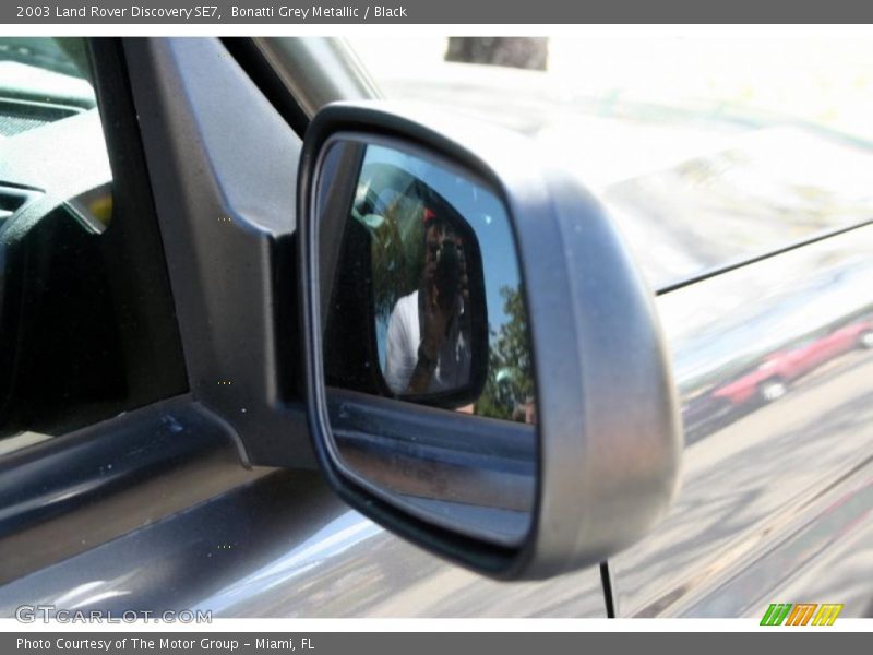 Bonatti Grey Metallic / Black 2003 Land Rover Discovery SE7