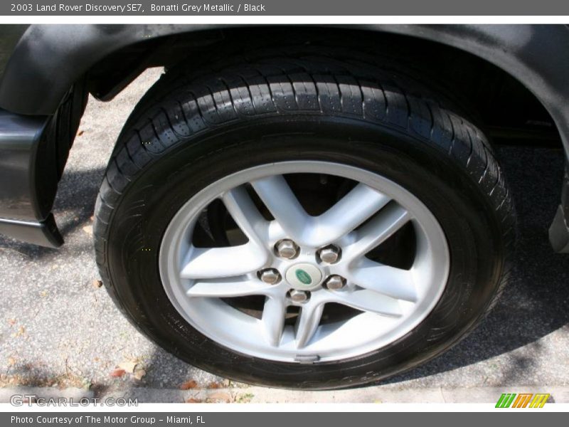 Bonatti Grey Metallic / Black 2003 Land Rover Discovery SE7