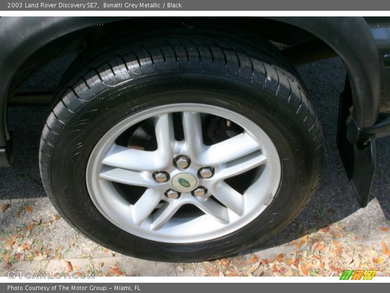 Bonatti Grey Metallic / Black 2003 Land Rover Discovery SE7