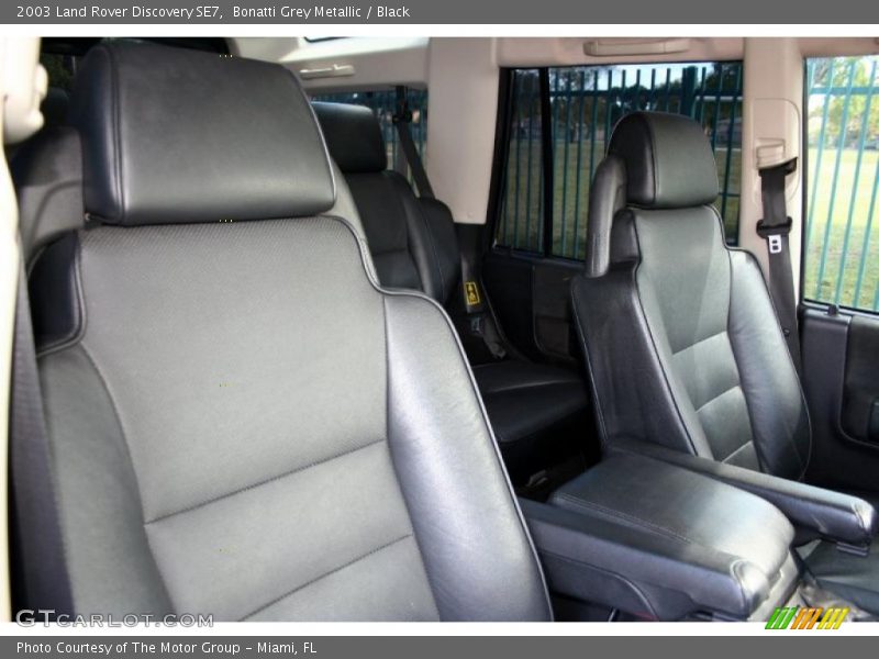Bonatti Grey Metallic / Black 2003 Land Rover Discovery SE7