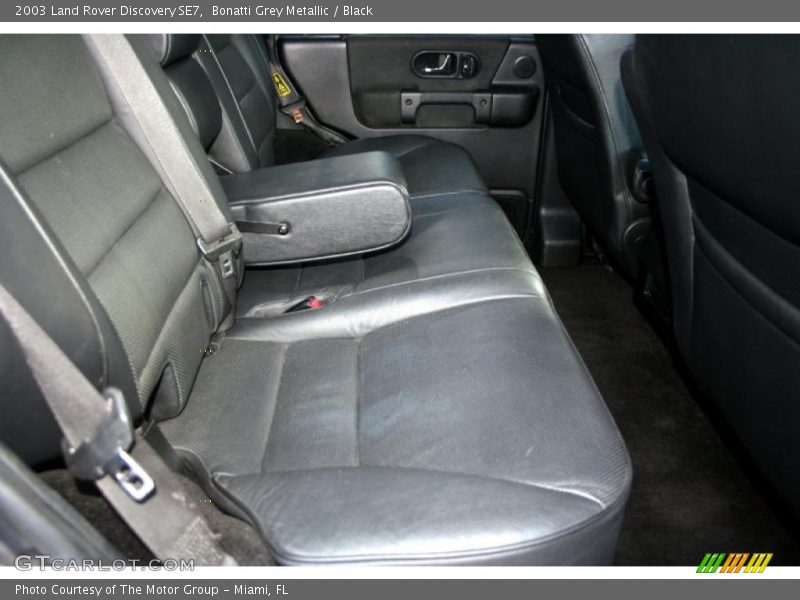 Bonatti Grey Metallic / Black 2003 Land Rover Discovery SE7