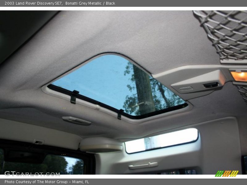 Bonatti Grey Metallic / Black 2003 Land Rover Discovery SE7