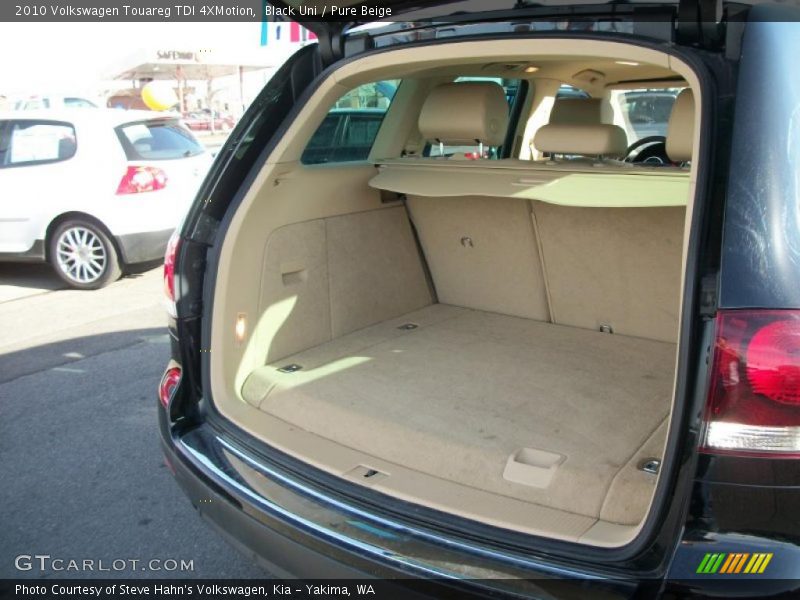  2010 Touareg TDI 4XMotion Trunk