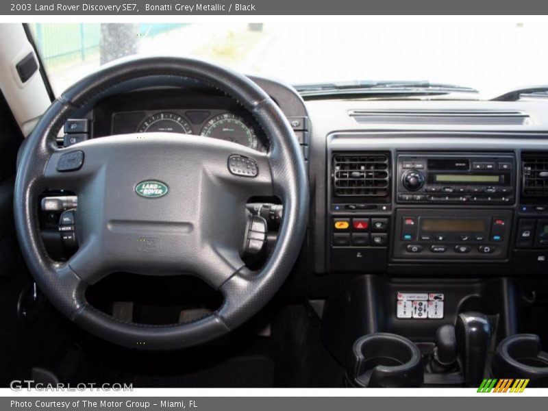 Bonatti Grey Metallic / Black 2003 Land Rover Discovery SE7