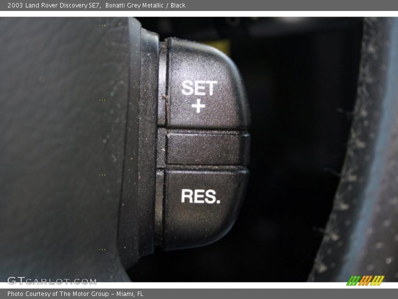 Bonatti Grey Metallic / Black 2003 Land Rover Discovery SE7