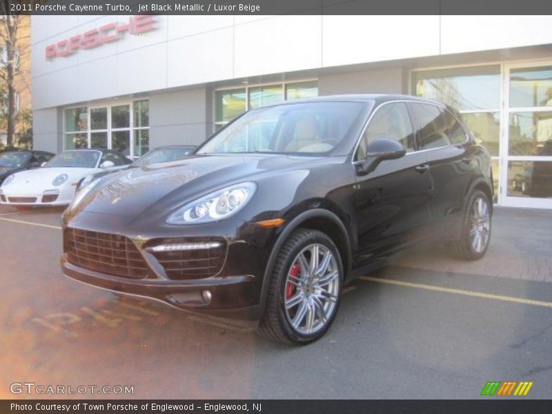 Jet Black Metallic / Luxor Beige 2011 Porsche Cayenne Turbo