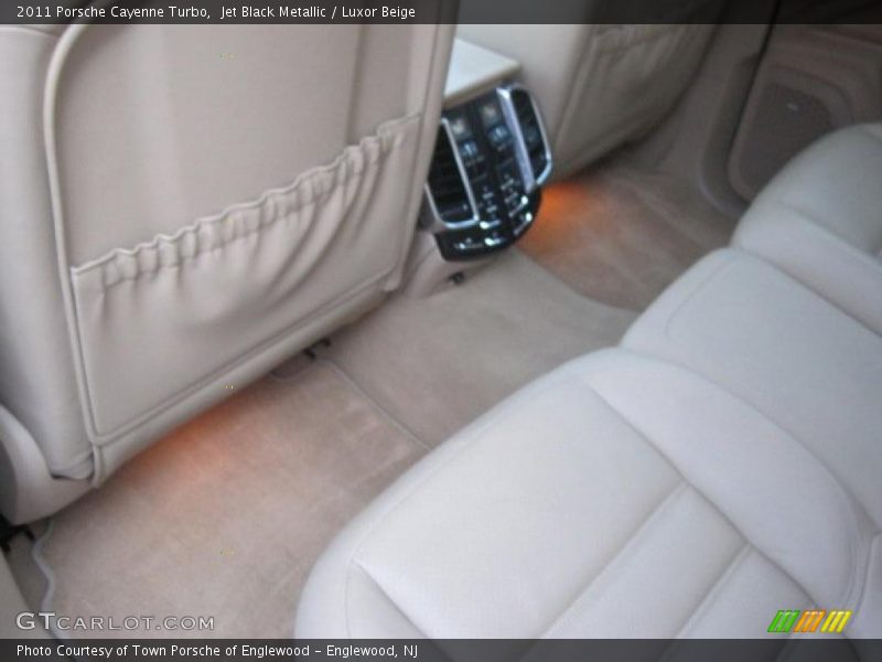 Jet Black Metallic / Luxor Beige 2011 Porsche Cayenne Turbo