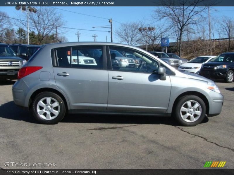 Magnetic Gray / Charcoal 2009 Nissan Versa 1.8 SL Hatchback