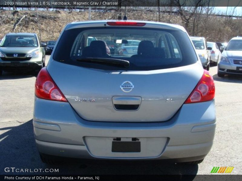 Magnetic Gray / Charcoal 2009 Nissan Versa 1.8 SL Hatchback