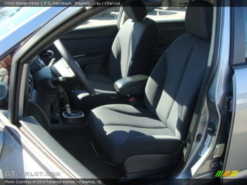 Magnetic Gray / Charcoal 2009 Nissan Versa 1.8 SL Hatchback