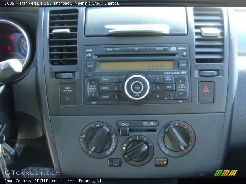 Magnetic Gray / Charcoal 2009 Nissan Versa 1.8 SL Hatchback