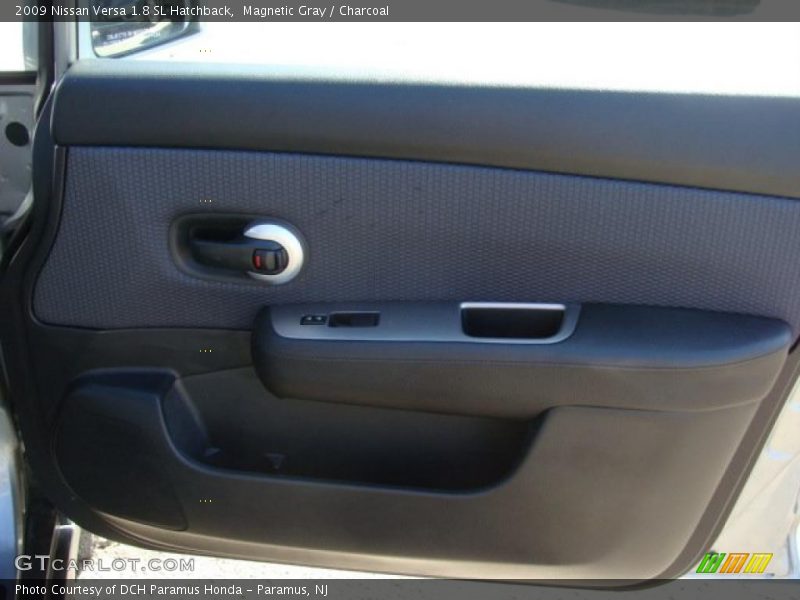 Magnetic Gray / Charcoal 2009 Nissan Versa 1.8 SL Hatchback