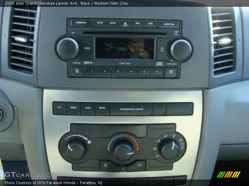 Black / Medium Slate Gray 2006 Jeep Grand Cherokee Laredo 4x4