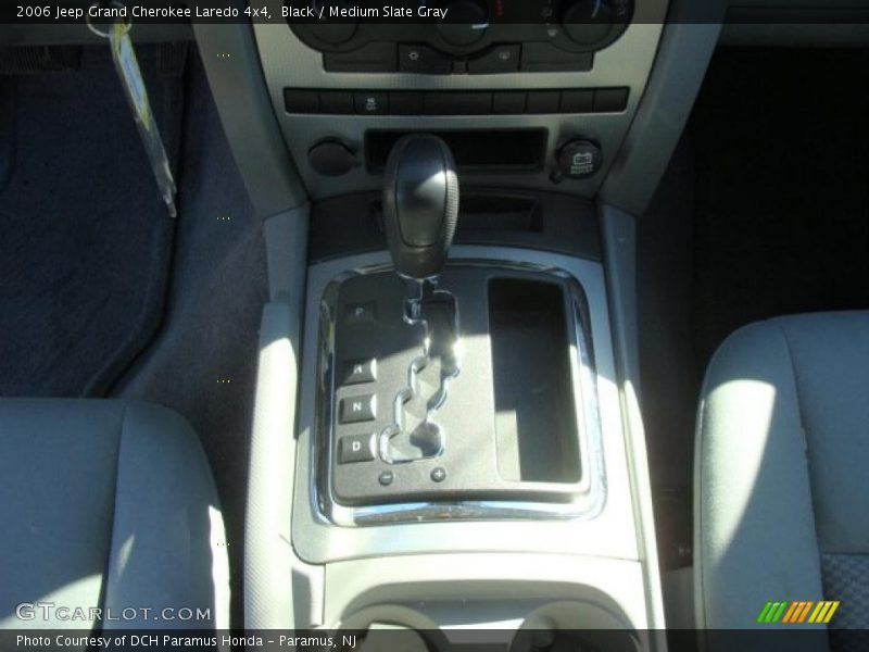 Black / Medium Slate Gray 2006 Jeep Grand Cherokee Laredo 4x4