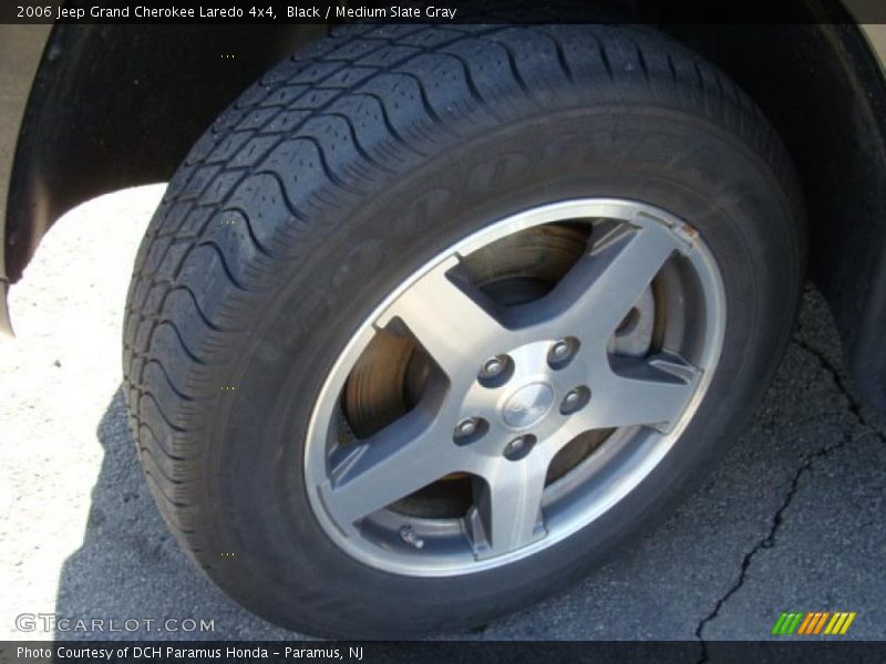 Black / Medium Slate Gray 2006 Jeep Grand Cherokee Laredo 4x4