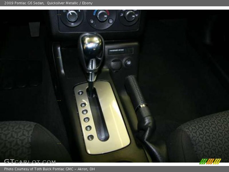Quicksilver Metallic / Ebony 2009 Pontiac G6 Sedan