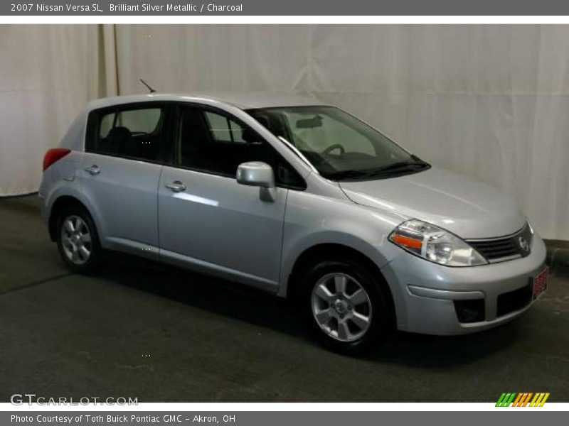 Brilliant Silver Metallic / Charcoal 2007 Nissan Versa SL