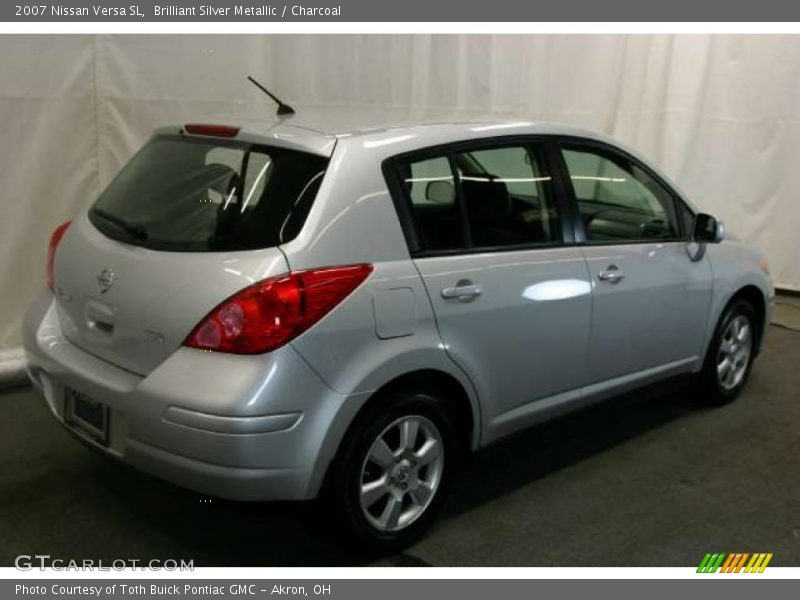 Brilliant Silver Metallic / Charcoal 2007 Nissan Versa SL