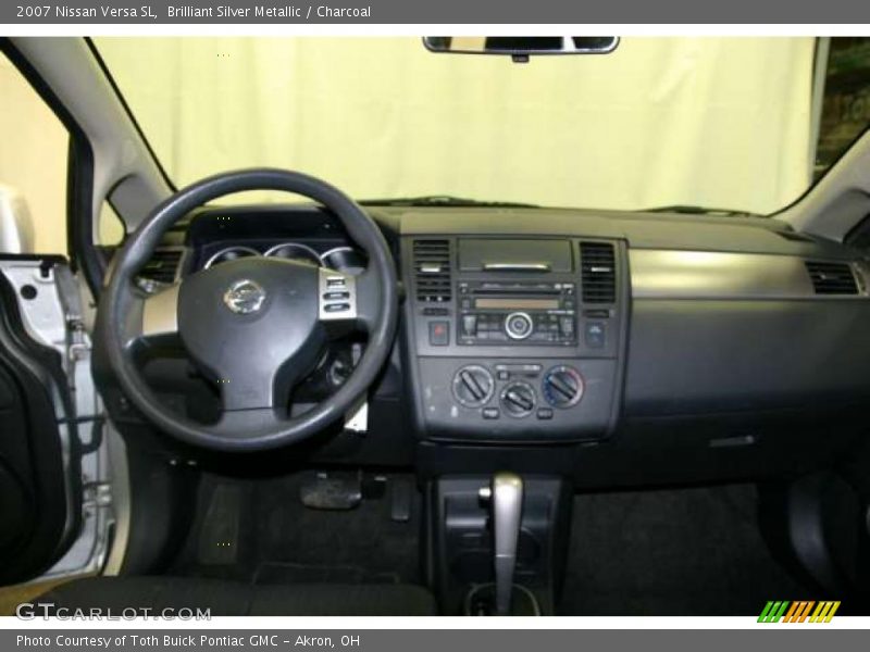Brilliant Silver Metallic / Charcoal 2007 Nissan Versa SL