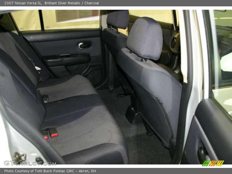Brilliant Silver Metallic / Charcoal 2007 Nissan Versa SL