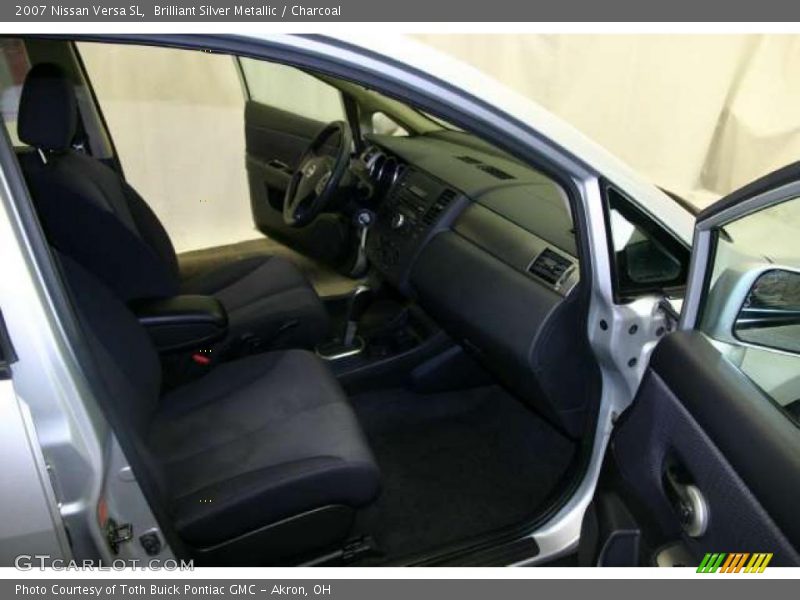 Brilliant Silver Metallic / Charcoal 2007 Nissan Versa SL
