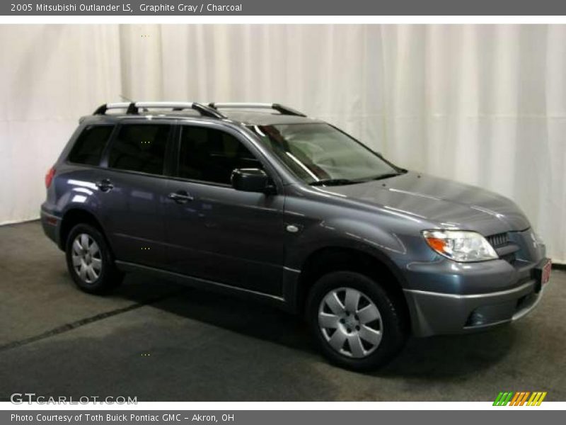 Graphite Gray / Charcoal 2005 Mitsubishi Outlander LS