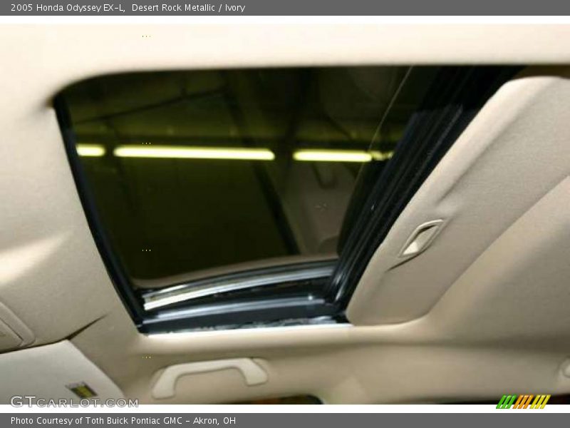 Desert Rock Metallic / Ivory 2005 Honda Odyssey EX-L