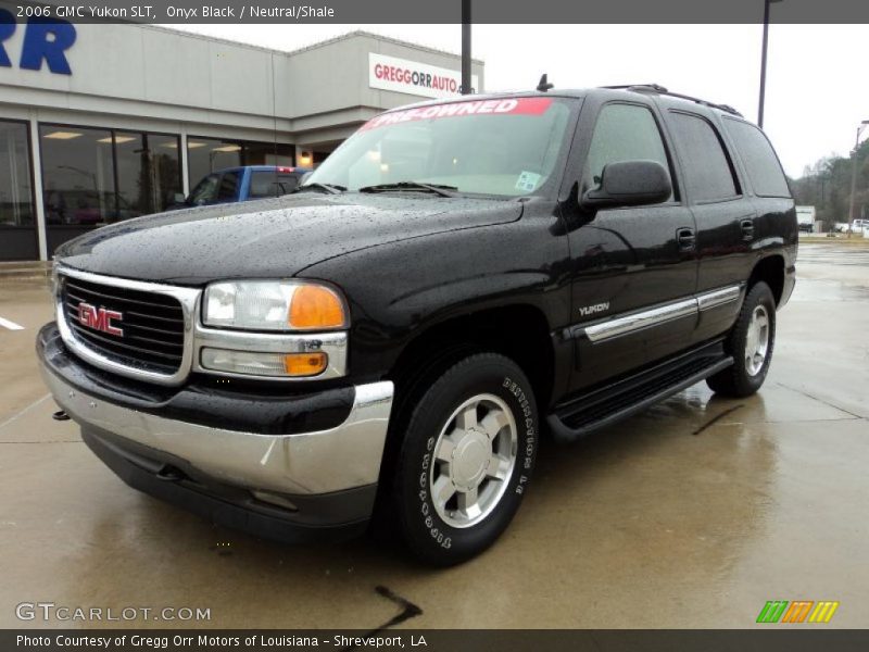 Onyx Black / Neutral/Shale 2006 GMC Yukon SLT