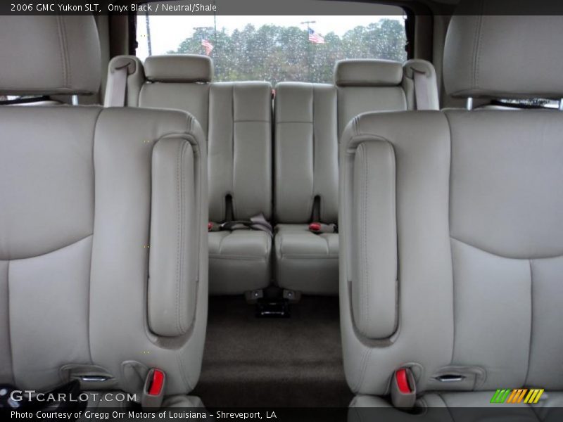  2006 Yukon SLT Neutral/Shale Interior