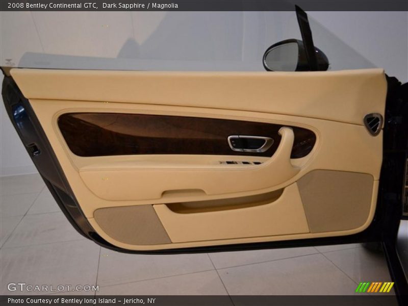 Door Panel of 2008 Continental GTC 