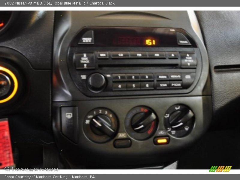 Opal Blue Metallic / Charcoal Black 2002 Nissan Altima 3.5 SE
