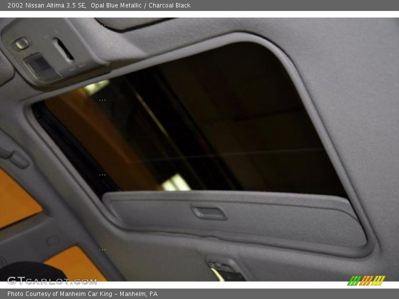 Opal Blue Metallic / Charcoal Black 2002 Nissan Altima 3.5 SE