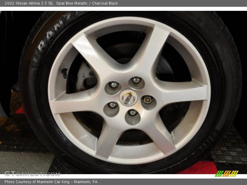 Opal Blue Metallic / Charcoal Black 2002 Nissan Altima 3.5 SE